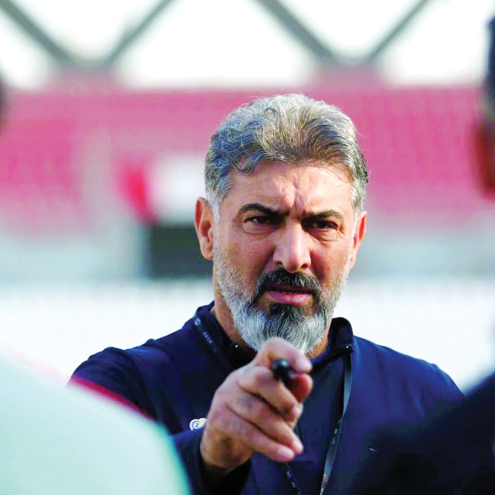 فيروس كورونا ينهي حياة مدرب منتخب العراق...‎