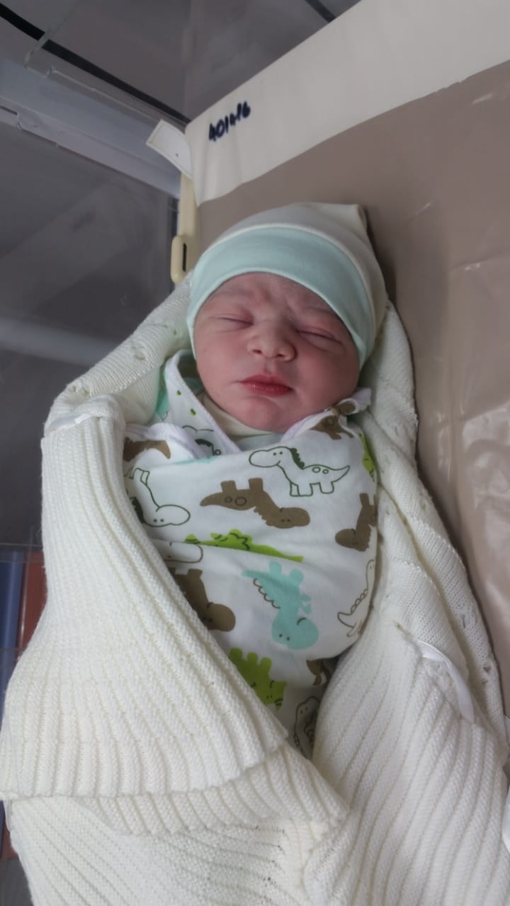 تهنئة بمناسبة قدوم مولود جديد .لأخينا ؛ عثمان أبوعبيدة.*** . المسمى : *** إبراهيم أبوعبيدة. ***