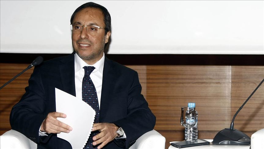 ارتفاع  تكا ليف التنقل  بواسطة الطاكسيات الكبيرة  بين اقليم تاونات وباقي المدن يخلق معانات لساكنة اقليم تاونات