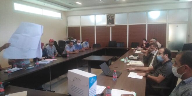 رئيس جماعة إبن جرير و مؤسسة العمران يناقشان وضعية العديد من المشاريع بالمدينة .