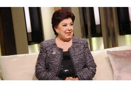 وفاة الفنانة المصرية رجاء الجداوي بعد معاناة مع فيروس 