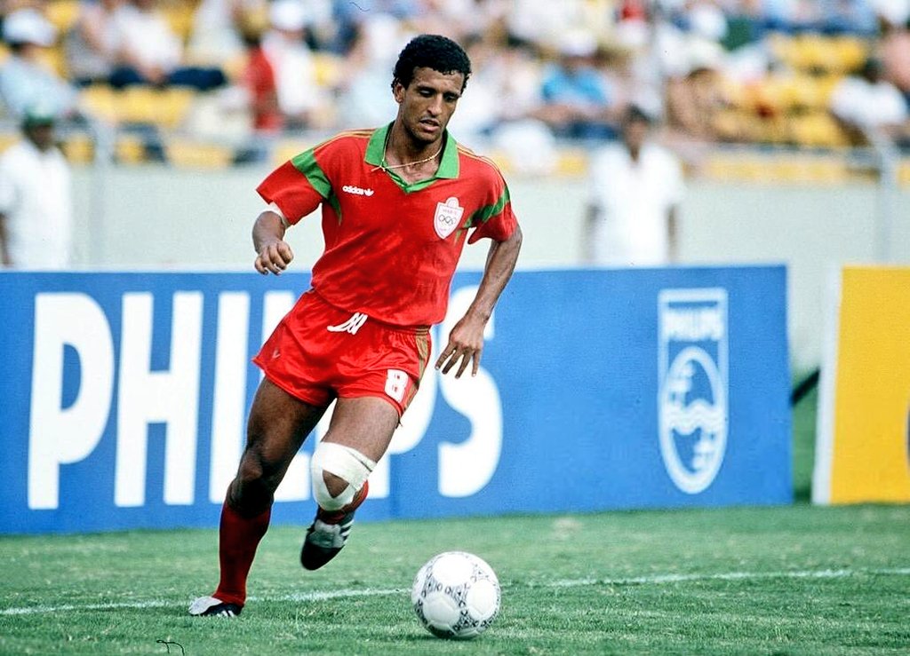 عزيز بودربالة يتوقع المتوج بلقب دوري أبطال أفريقيا...‎