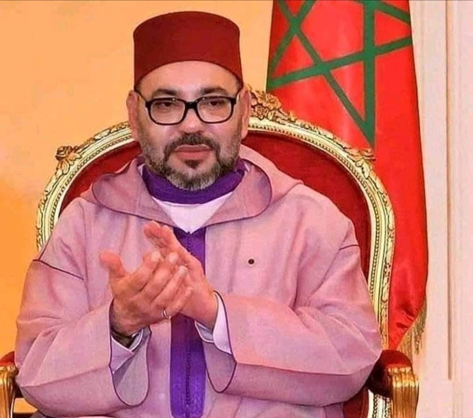 بمناسبة تخليد نا  للاحتفال بعيد العرش المجيد  يمكننا ان نقول بان  =النهضة التنموية الفلاحية التي تشهدها جهاتنا المغربية  فهي تشكل  فضاء متميزللاضطلاع على الورش التنموي الفلاحي المغربي المتطور الذي =تنبعث منه رسالة دمت فخرا ياملكنا محمد السادس  لما يتحقق على يديك الكريمتين لشعبك الوفي من معالم التقدم والازدهارفي المنظومة الفلاحية المغربية