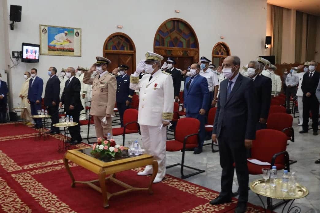 عامل عمالة مكناس يترأس مراسيم الإنصات للخطاب الملكي السامي بمناسبة الذكرى ال21 لعيد العرش المجيد  .