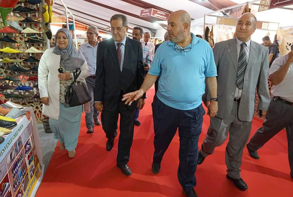 وقفة اعلامية  حول فحوى مضمون جتماع حول تنزيل مشروع مركب  متعدد التخصصات في مجال الاقتصاد الاجتماعي والتضامني لجهة فاس مكناس في اطارمواكبة لانشطة التي  تقوم بها مكونات مجلس جهة فاس مكناس   فقد جر انتباهنا للوقوف في هاته الوقفة  الاعلامية حول فحوى مضمون جتماع حول تنزيل مشروع مركب