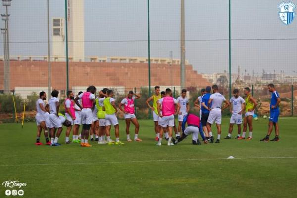 16لاعبا مصابا.. فيروس كورونا يضرب بقوة في اتحاد طنجة ويريك مساعي الجامعة لاتمام البطولة 