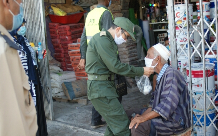 المعاملة الحسنة التي قلم بها قائد المهاية بمكناس مع احد شيوخ ساكنة المهايةابات على ان   لها  دورها  الفعال في  جعل الاسا ن يتعود على تطبيق  ما يقدم له من صائح وتوعية صحية