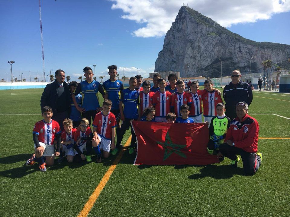 مدرسة ريان لكرة القدم  بالعاصمة العلمية فاس  تنتظر التفاتة لايجاد الحلول لمشاكل اعترضتها بسبب تفشس كوفيد 19  فهل من مساهم لتشجيع  مبادراتها المقترحة   لشروع في انطلاق خدماتها الرياضية التكوينية للاطفال=