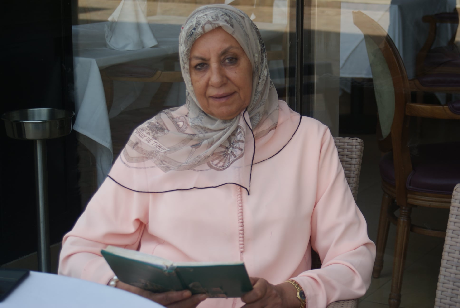 جلسة حوارية جمعتنا  مع السيدة  الحاجة ليلى بنيس  رئيسة جمعية بوابة فاس حيث ادكت لنا فيها بانها   =معتزة ومفتخرة بعملها  الى جاب مكونات جمعية بوابة فاس   وكذلك   قالت   بان المراة المغربية   دائما تواصل القيام  بدورها الفعال  في انجاح  كل ماتقوم به لخدمة بلدها .وملكنا  سيدنا اعزه الله =