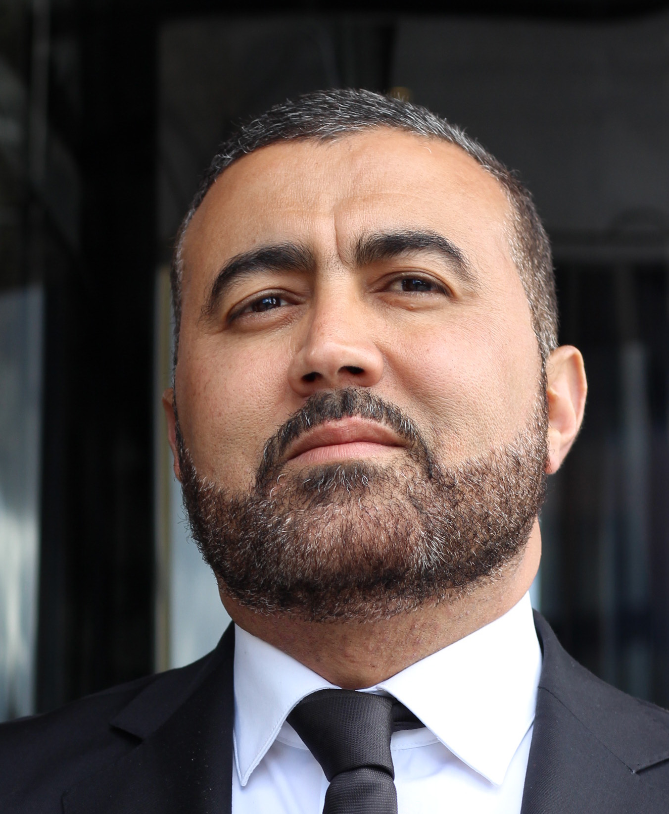 التدافع السياسي في إسبانيا.. تقدم اليمين المتطرف بين مد وجزر