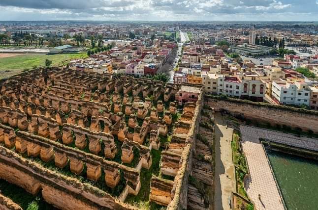 خروقات امتحانات الدورة الربيعية بكلية العلوم القانونية والاقتصادية   والاجتماعية المحمدية بطلها العميد محمد شادي 