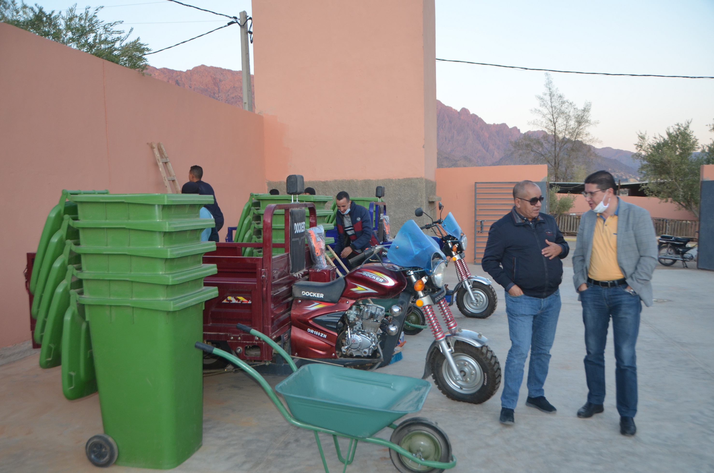 انطلاق الشطرالثاني لمشروع التدبير المستقل للنفايات المنزلية بجماعة املن دائرة تافراوت 