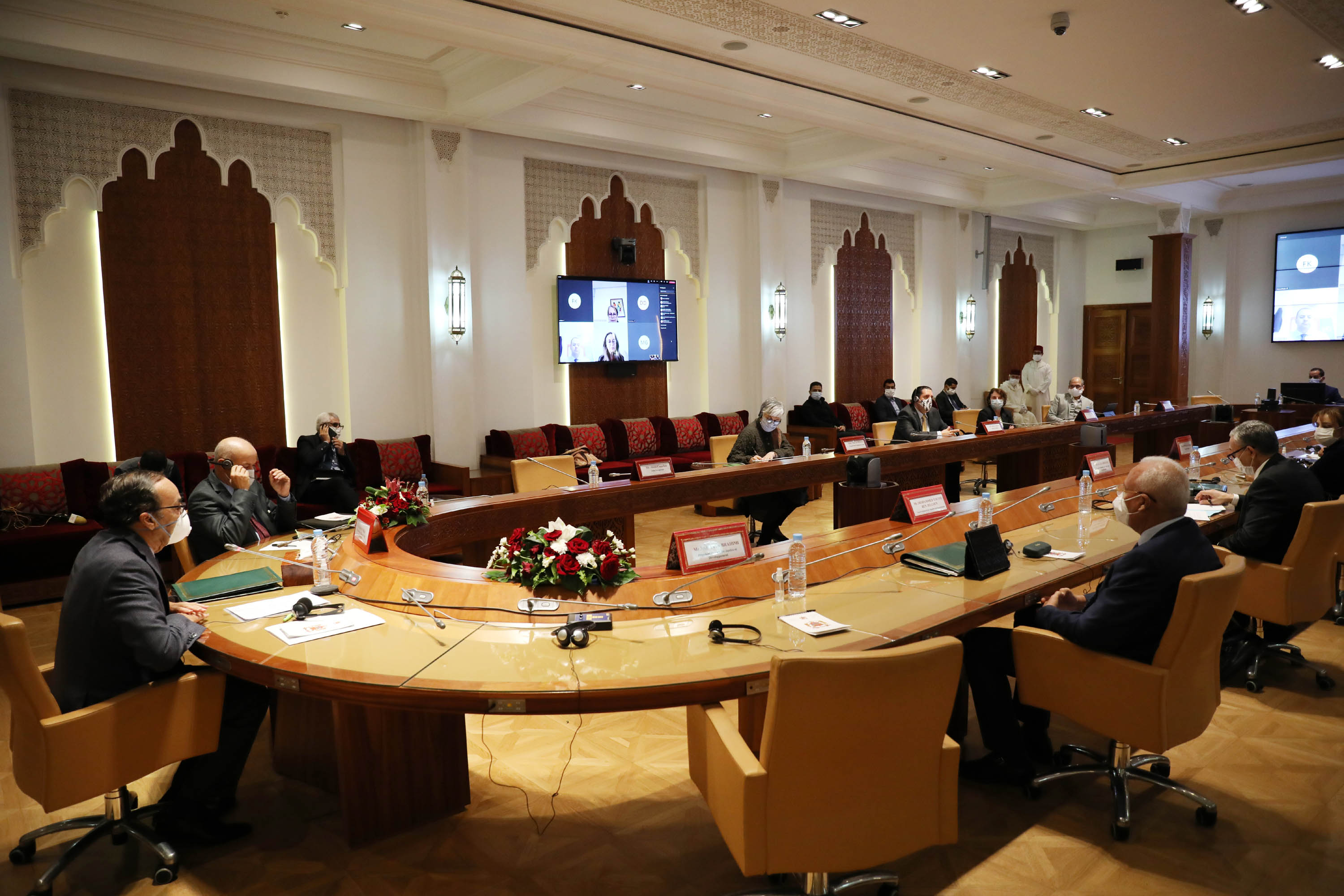 مجموعة العمل الموضوعاتية المكلفة بالمنظومة الصحية تعقد جلسة استماع لمجموعة من المنظمات الدولية المهتمة بالمجال الصحي