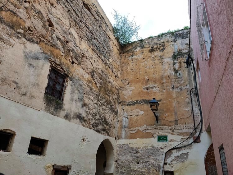 تثمين المدينة العتيقة بمكناس وضرورة التفكير في الالتقائية. 