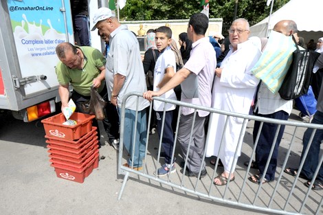 الجزائر..رحلة عذاب يومي للحصول على كيس حليب