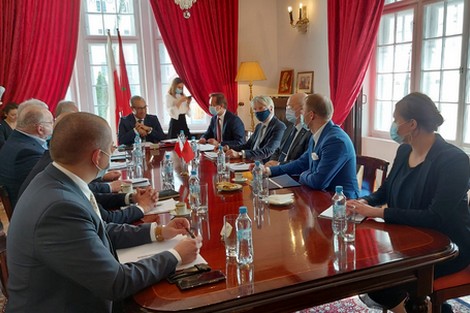 شركات بولونية عملاقة تستعد لتوطين مصانع كبرى بالصحراء المغربية