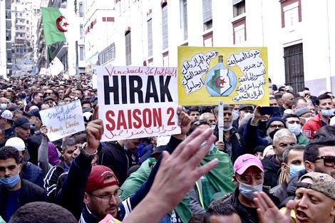 الجزائر.. مثال حي لنظام ريعي يحاول شراء السلم الاجتماعي بالإعانات