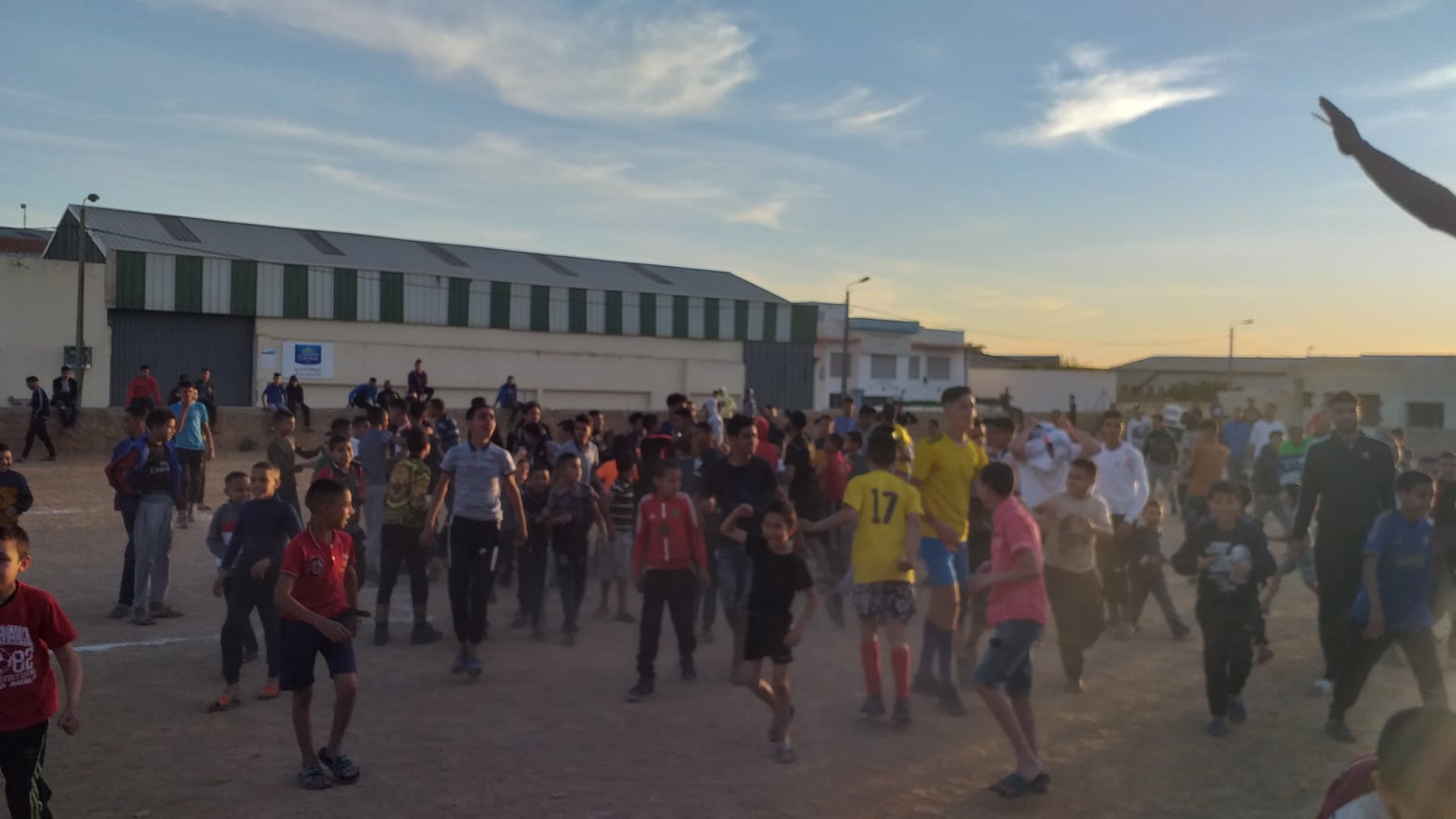 شباب حي دوار موسى بسيدي بوزكري مكناس يطالبون بإصلاح ملعب للقرب وإحداث أخرى جديدة