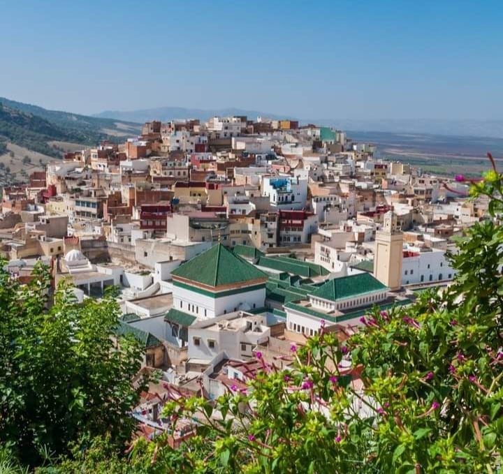 مدينة الأدارسة بدون سوق السبت الأسبوعي.