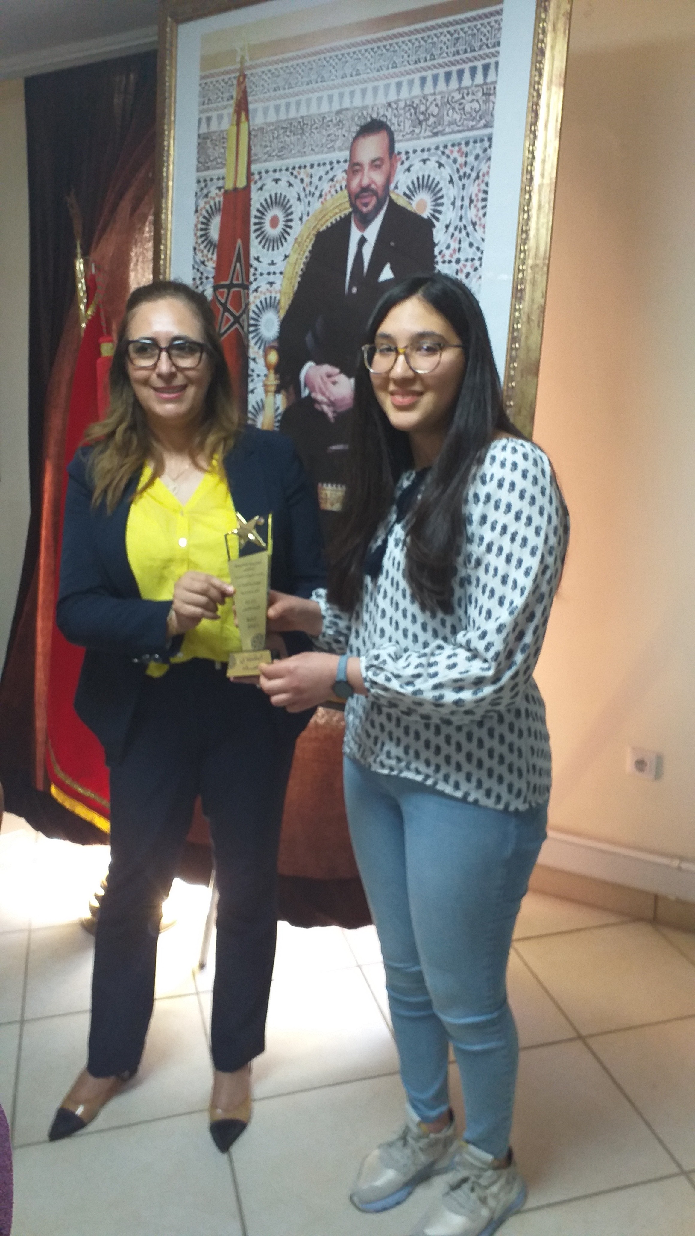 المديرية الاقليمية لوزارة التربية الوطنية بمكناس تحصل على اعلى معدل على صعيد جهة فاس مكناس المديرية الاقليمية لوزارة التربية الوطنية بمكناس تحصل على اعلى معدل على صعيد جهة فاس مكناس