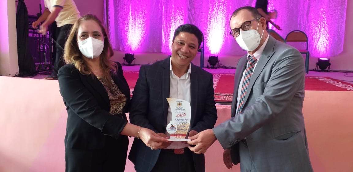 المديرية الاقليمية للتعليم بمكناس تنظم حفلا فنيا ورياضيا بتعاون مع الفرع الإقليمي للجامعة ...؛ احتفاء بالذكرى الفضية لتأسيس الجامعة الملكية المغربية للرياضة المدرسية *** مرور 65 سنة ***.