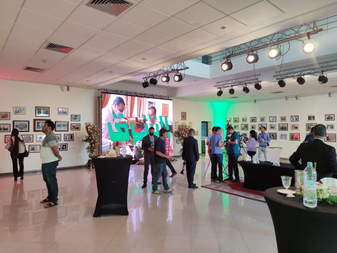 تعاونية التواصل كوم واكاديمية المستقبل للتواصل يحتفيان بالإعلامي محمد الهرد رائد الصحافة العربية تعاونية التواصل كوم واكاديمية المستقبل للتواصل يحتفيان بالإعلامي محمد الهرد رائد الصحافة العربية