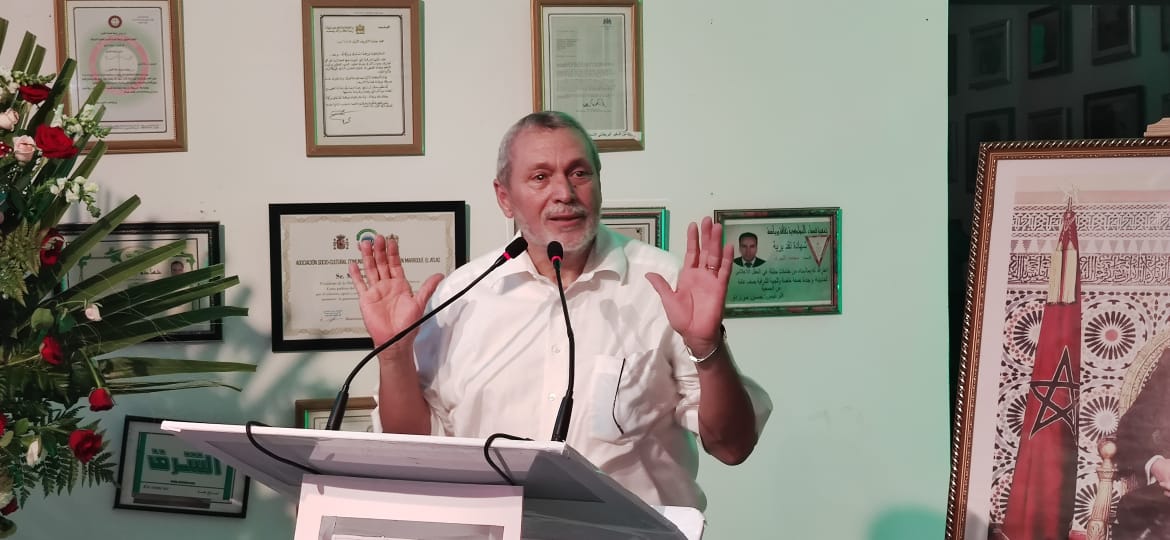 تعاونية التواصل كوم واكاديمية المستقبل للتواصل يحتفيان بالإعلامي محمد الهرد رائد الصحافة العربية تعاونية التواصل كوم واكاديمية المستقبل للتواصل يحتفيان بالإعلامي محمد الهرد رائد الصحافة العربية