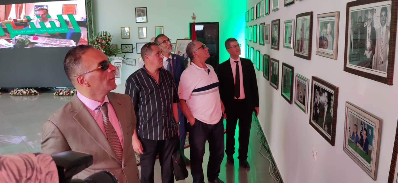 تعاونية التواصل كوم واكاديمية المستقبل للتواصل يحتفيان بالإعلامي محمد الهرد رائد الصحافة العربية تعاونية التواصل كوم واكاديمية المستقبل للتواصل يحتفيان بالإعلامي محمد الهرد رائد الصحافة العربية