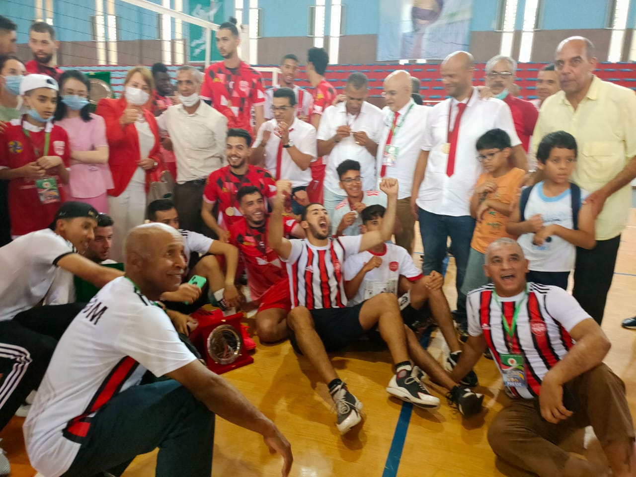 النادي المكناسي يتوج بطلا للكرة الطائرة برسم موسم 2020-2021 النادي المكناسي يتوج بطلا للكرة الطائرة برسم موسم 2020-2021