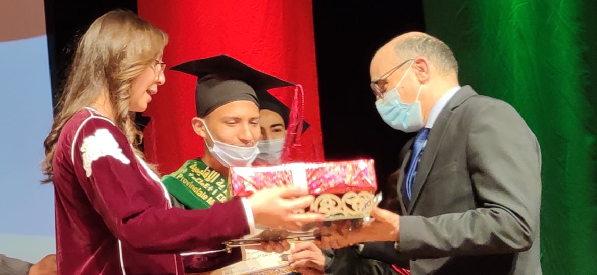 المديرية الإقليمية لوزارة التربية الوطنية بمكناس تنظم حفل التميز لنهاية الموسم الدراسي المديرية الإقليمية لوزارة التربية الوطنية بمكناس تنظم حفل التميز لنهاية الموسم الدراسي