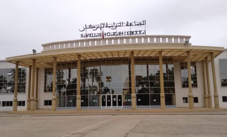 انزكان : رئيس الجماعة الترابية باع شوارع و أزقة المدينة