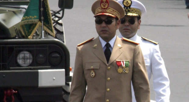 جلالة الملك القائد الأعلى ورئيس أركان الحرب العامة للقوات المسلحة الملكية يتفضل بتعيين الجنرال دوكور دارمي بلخير الفاروق مفتشا عاما للقوات المسلحة الملكية