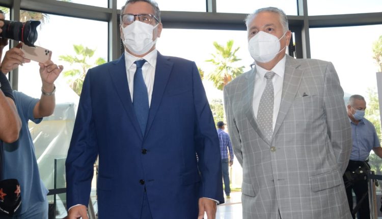 أخنوش يستقبل نبيل بنعبد الله في إطار مشاورات تشكيل الحكومة