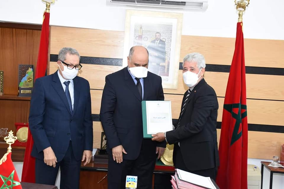 حفل تسليم السلط بين امحند العنصر و عبد الواحد الأنصاري بمقر جهة فاس مكناس حفل تسليم السلط بين امحند العنصر و عبد الواحد الأنصاري بمقر جهة فاس مكناس