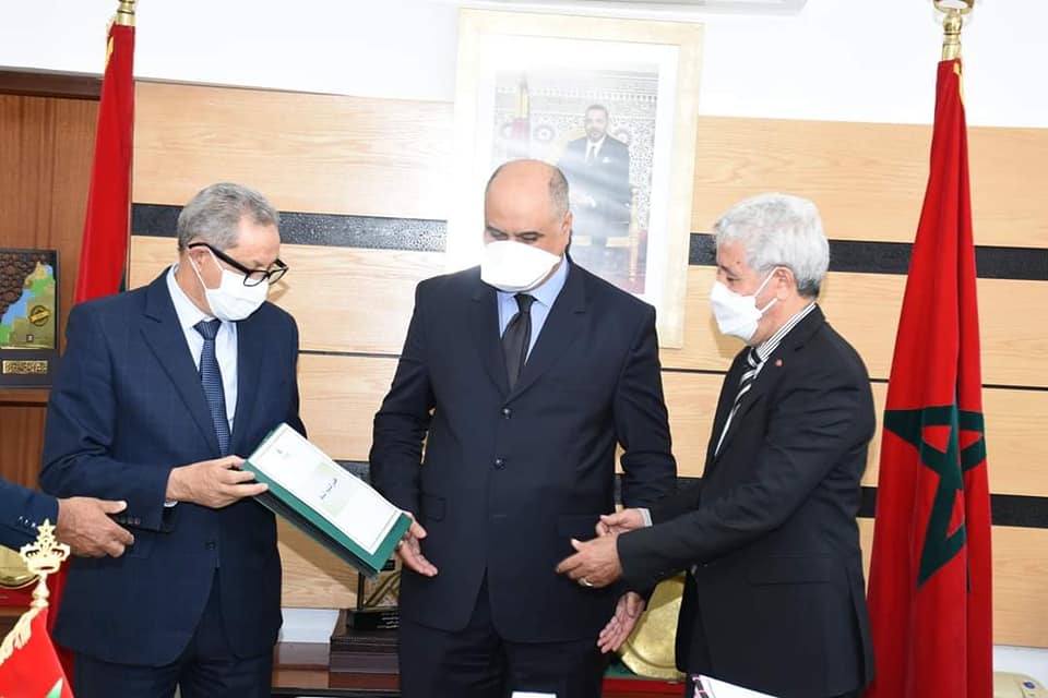 حفل تسليم السلط بين امحند العنصر و عبد الواحد الأنصاري بمقر جهة فاس مكناس حفل تسليم السلط بين امحند العنصر و عبد الواحد الأنصاري بمقر جهة فاس مكناس