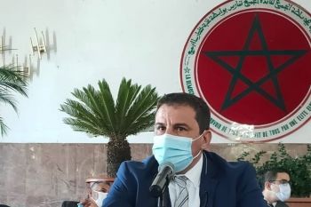 الوثائق الإدارية المتعقل بالمواطنين معطلة في انتظار توقيع رئيس مجلس مكناس الجديد.