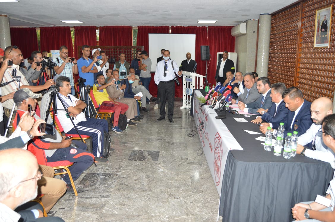 جريدة مغرب المواطنة تهنئ المكتب المنتخب للنادي المكناسي فرع كرة القدم.