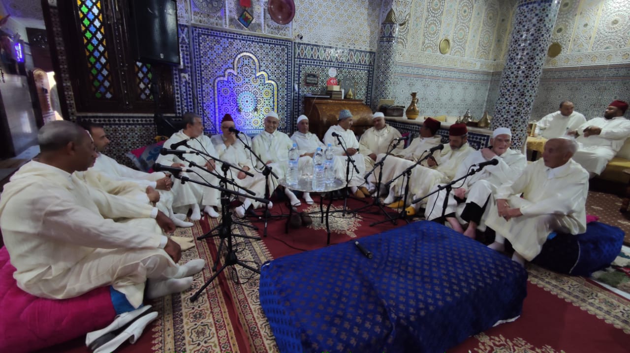 مكناس..جمعية روح التراث الصوفي للمديح والسماع برئاسة رئيسها الحاج معاد شبيهي تحتفي بالدورة الرابعة للمولوديات فيسبوك تويتر لينكدإن سكايب مشاركة عبر البريد طباعة مكناس..جمعية روح التراث الصوفي للمديح والسماع برئاسة رئيسها الحاج معاد شبيهي تحتفي بالدورة الرابعة للمولوديات فيسبوك تويتر لينكدإن سكايب مشاركة عبر البريد طباعة