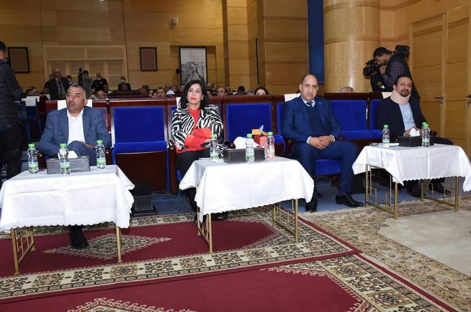 مجلس جهة فاس مكناس يعقد دورة استثنائية برئاسة رئيسها الاستاد عبد الواحد الأنصاري مجلس جهة فاس مكناس يعقد دورة استثنائية برئاسة رئيسها الاستاد عبد الواحد الأنصاري