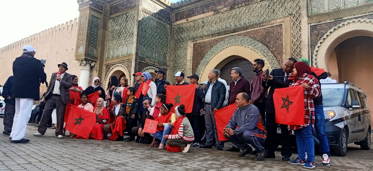 جمعية أصدقاء نساء ورجال الأمن الوطني المغربي بمكناس ، وجمعية الكرامة والتضامن لمهني سيارة الأجرة بمكناس :ينظمان حفلا وطنيا تخليدا للذكرى 46 للمسيرة الخضراء المظفرة، و 66 لعيد الاستقلال المجيد.