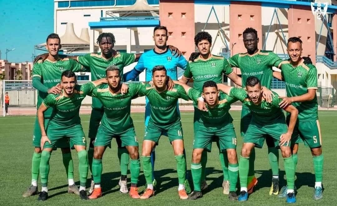 النادي المكناسي في قمة مباريات الدورة العاشرة ضد النادي القنيطري النادي المكناسي في قمة مباريات الدورة العاشرة ضد النادي القنيطري