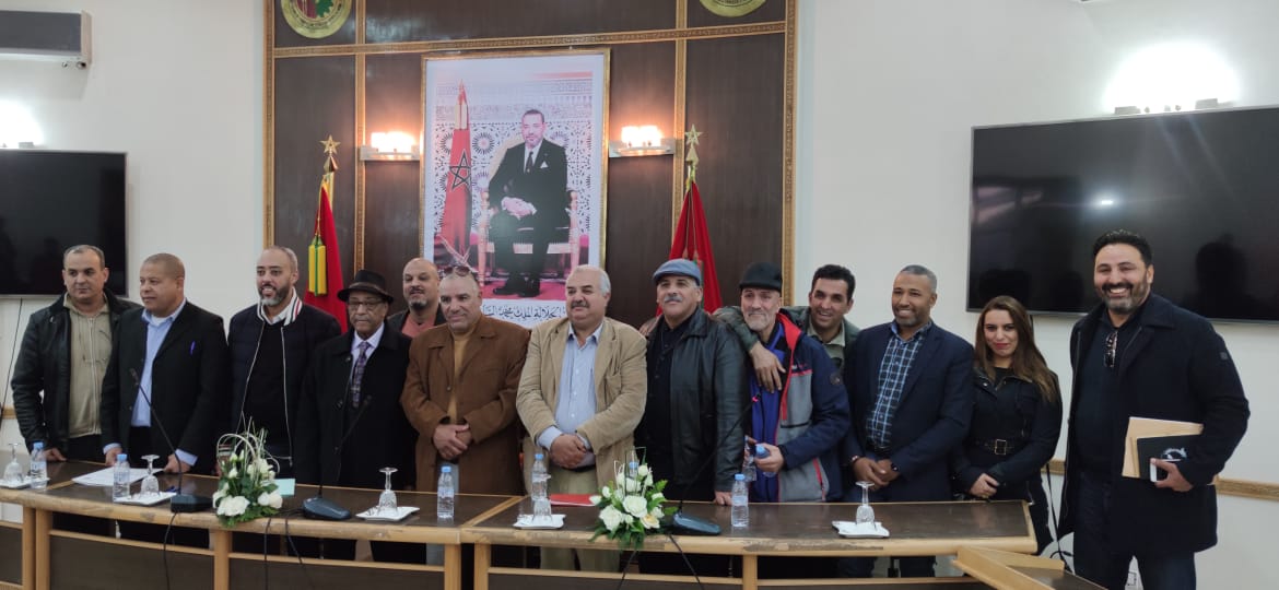 الجمع العام الاستثنائي لجمعية أصحاب قاعات الحفلات بمدينة مكناس الجمع العام الاستثنائي لجمعية أصحاب قاعات الحفلات بمدينة مكناس