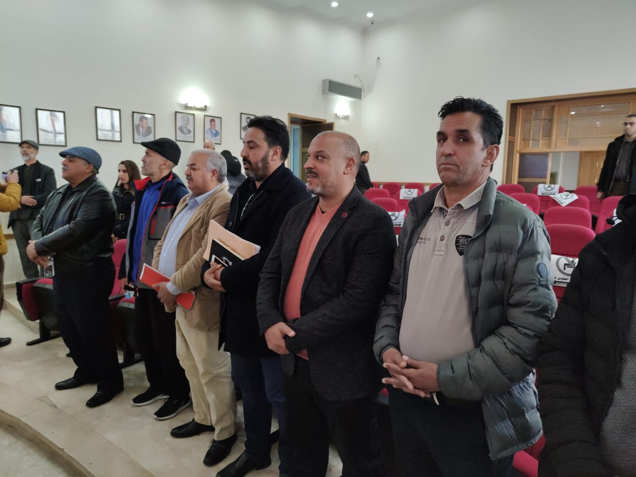 الجمع العام الاستثنائي لجمعية أصحاب قاعات الحفلات بمدينة مكناس الجمع العام الاستثنائي لجمعية أصحاب قاعات الحفلات بمدينة مكناس