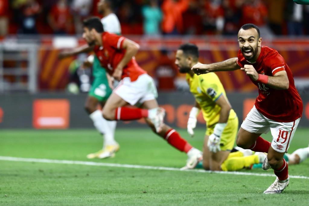 الأهلي المصري يتوج بلقب السوبر الأفريقي الأهلي المصري يتوج بلقب السوبر الأفريقي