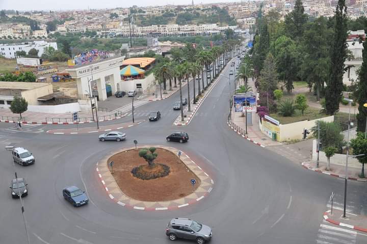 مائة يوم من عمر مجلس جماعة مكناس في انتظار إقلاع قطار التنمية. مائة يوم من عمر مجلس جماعة مكناس في انتظار إقلاع قطار التنمية.