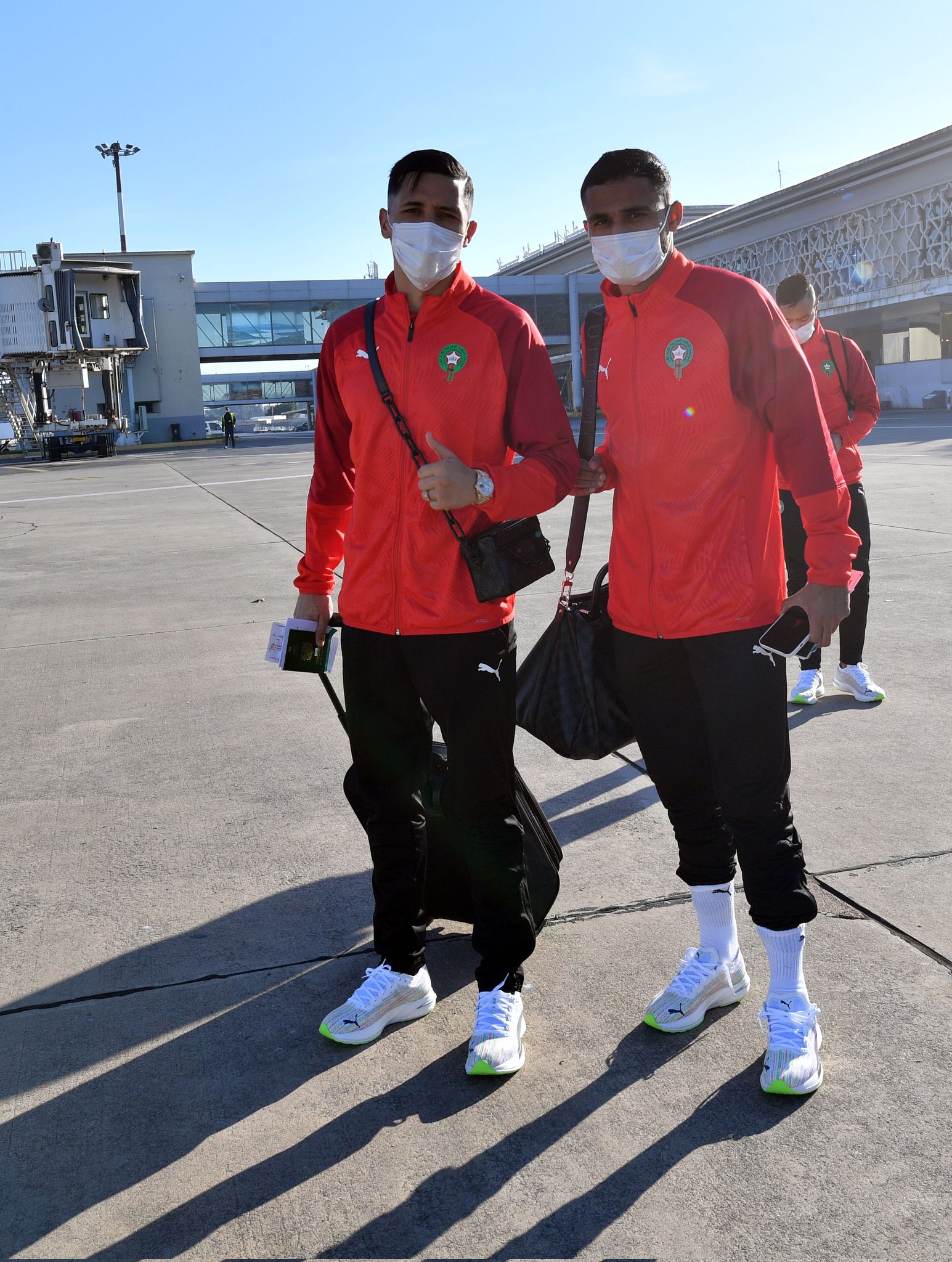 بعثة أسود الأطلس تطير إلى الكاميرون...