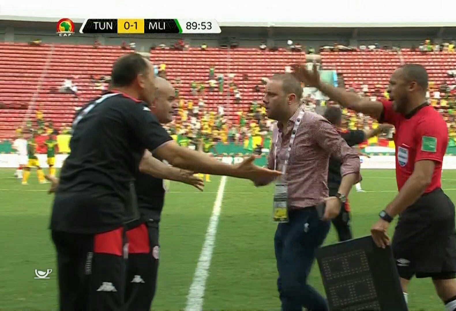 منتخب تونس يتقدم بإعتراض لدى الكاف...! منتخب تونس يتقدم بإعتراض لدى الكاف...!