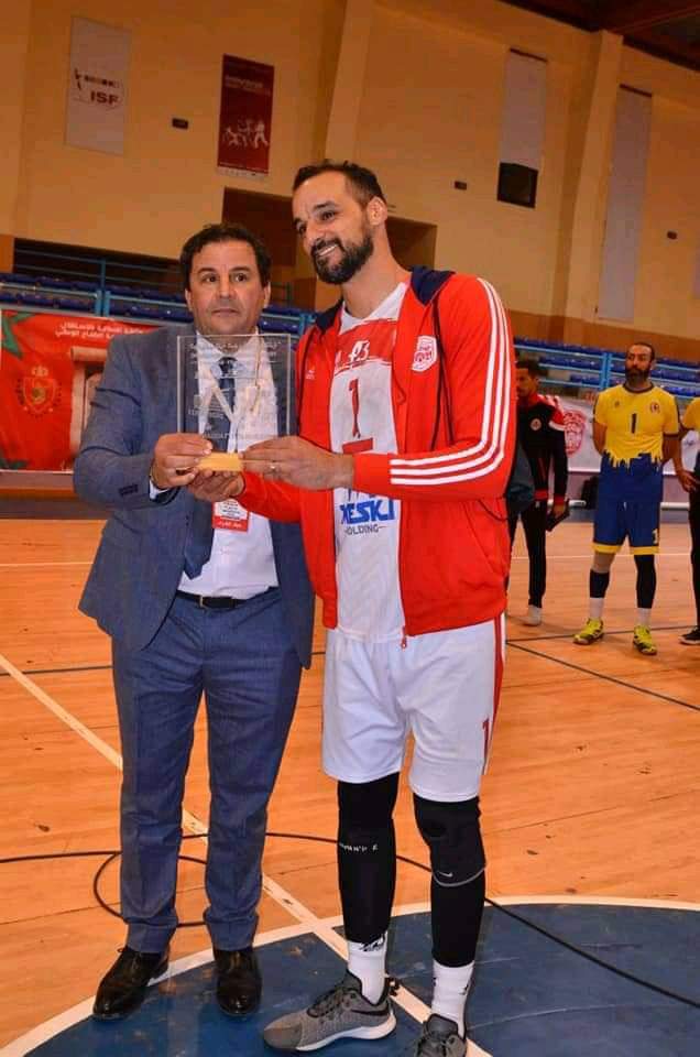 رغم عدم إحراز كأس العرش أمام الفتح الرباطي فريق النادي المكناسي للكرة الطائرة وجه مشرف للرياضة بمكناس