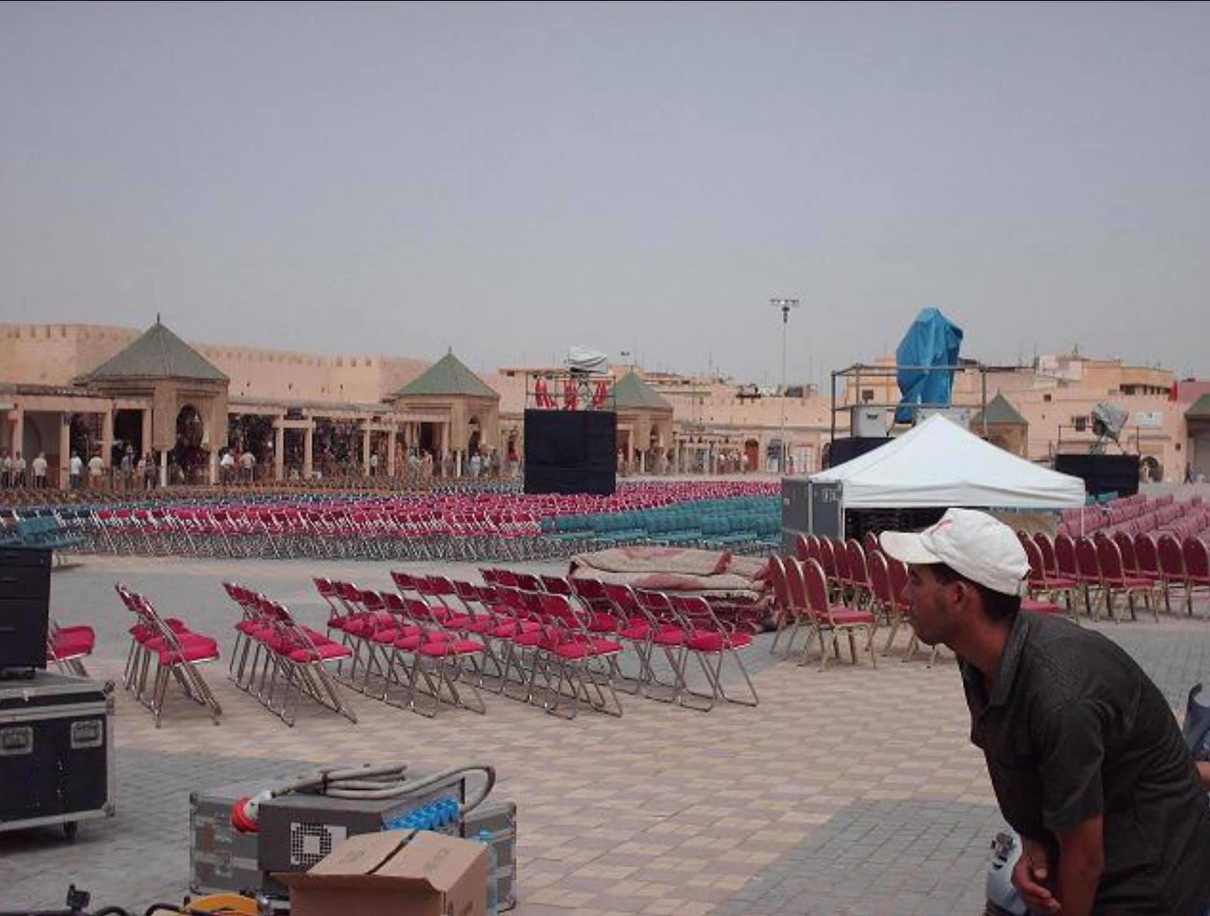 نحتاج إلى مدينة  تسمى مكناس.