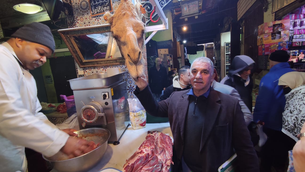 جزارة (كفتة) الجمل بقبة السوق بمكناس.